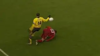 Thierry Henry crazy run vs Jamie Carragher