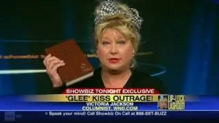 HLN:  Victoria Jackson blasts Glee, gays