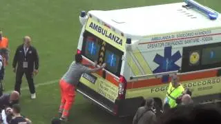 Foggia-Reggina, l'ambulanza entra in campo