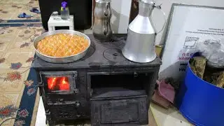 Making Traditional Homemade Turkish Baklava Dessert