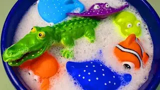 Toys for kids Sea Animals for toddlers Learn animal names and sounds Wild Zoo Animals