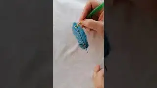 Идея для футболки. Принт перышко.