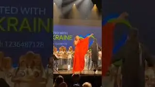 Charlotte Perrelli and the COLOR MUSIC Children's Choir sing together 💙💛
