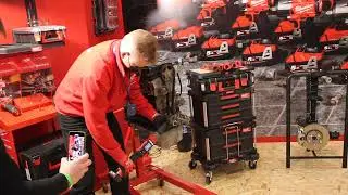 Аккумуляторный динамометрический ключ Milwaukee M12 ONEFTR38. Конференция 2022 (Сочи, 10-12 февраля)