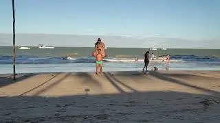 Shoulder Ride in the Beach