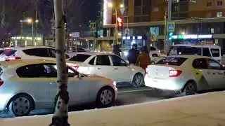 В такси в Тюмени пассажир расстрелял водителя