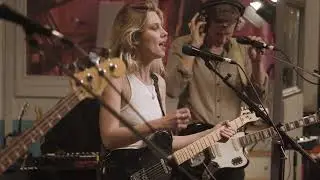 Wolf Alice - How Can I Make It Ok? (Live - The Pool Sessions)