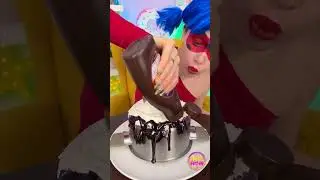 A mischievous girl pranked her friend by making a fake cake out of a saucepan! 😂😂 #comedyvideos