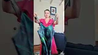 Не знаешь что сшить-сшей платье комбинацию. 