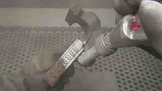 Sandblasting a Rusty Bench Vise - Real Time