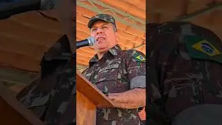 Capitão  LEON, compartilha suas memórias em sua despedida do Exército.