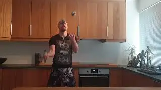 Juggling: 5 Ball Split Multiplex Cascade