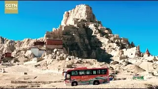 Admirez les paysages magnifiques de Ngari depuis l'autocar