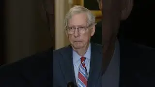 Mitch McConnell suddenly freezes during press conference #shorts