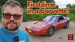 Brit's first time in a Chevrolet Corvette C4 - Noise! Torque! Dashboard creaks!