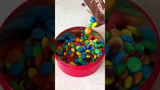 M&Ms 😋 #ASMR #sweet