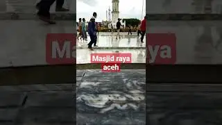 Halaman Masjid Baiturrahman Banda aceh