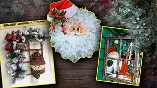 Let's start from DIY wreaths. DECORATING WINTER WREATH