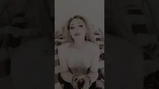 Можно смотреть вечно как танцует сексуальная девушка...