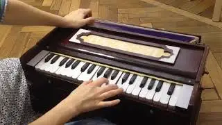 Чайтанья Чандра Чаран пр. аккорды киртан на гармошке. Harmonium chords Chaitanya Chandra Charan