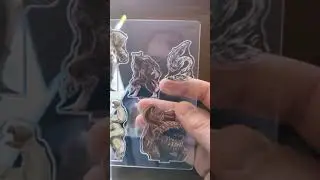 D&D Unboxing a crate of skinny minis