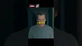 отец заметил, что со стеной в его доме что-то не так😨 