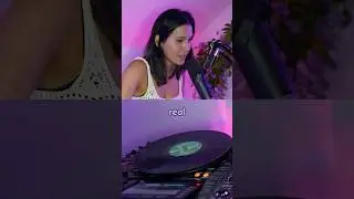 vinyl djs 🤣