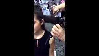 PERISCOPE: Tangle Teezer Paddle Blow-Styling Brush Demo