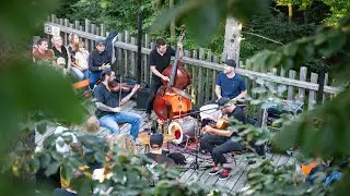 Django3000 live auf dem Baumwipfelpfad im Nationalpark Bayerischer Wald