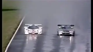 Mercedes CLK GTR vs McLaren F1 GTR