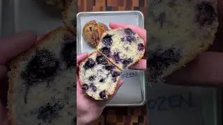 The Difference Between Using Fresh vs Frozen Blueberries in Muffins #baking