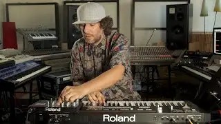 Mathew Jonson Presents His Synthesizer Favourites:  Roland JX-3P (Electronic Beats TV)