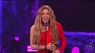 Shakira - Gana premio Agente de Cambio, Premios Juventud