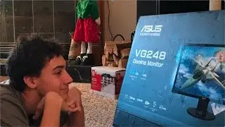 UNBOXING MY NEW ASUS MONITOR!