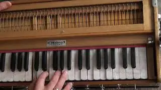 Аккорды гармошка киртан. Харе Кришна/Hare Krishna. Chords Maha mantra kirtan harmonium tutorial 3