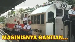 Melihat Pergantian Dinas Masinis Kereta Api di Stasiun Pasar Senen dan Jatinegara