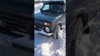 👉НИВА ЗАСТРЯЛА В СНЕГУ.    