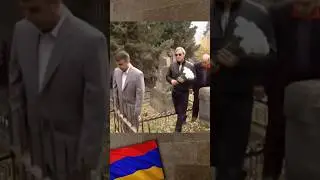 Поклонился могиле предков