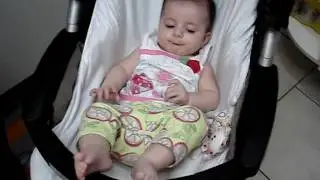 Ligadona depois de passear com a mamãe.