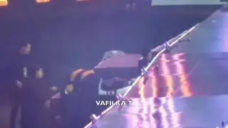 BTS JUNGKOOK fainting after 'IDOL' ENCORE STAGE @ SEOUL MUSIC AWARD 2019