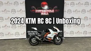 2024 KTM RC 8C | Unboxing