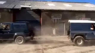 LAND ROVER VS DAIHATSU ROCKY FOURTRAK 4x4 tug of war