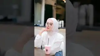 Hijab pake kacamata😍.. 