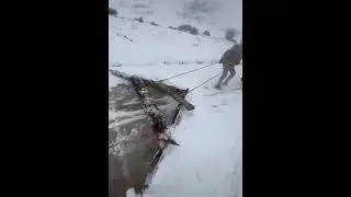 Smart & Creative & Simple tools remove deep snow on road