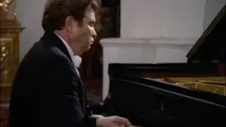 Schumann - Nachtstück in F major, op.23 no.4 - Emil Gilels