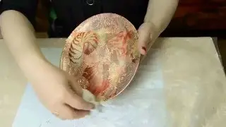 Декупаж. Поталь на тарелке.
