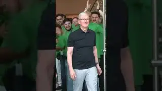 CEO Tim Cook opens first India Apple store in Mumbai