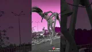 Девочка прыгает с качелей и делает сальто