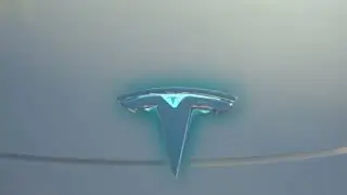 Tesla Logo Flip Animation in DaVinci Fusion | Motion Graphics Tutorial