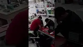 🎮🤗 SE EMOCIONÓ AL COMPRAR UNA CONSOLA Y EL VENDEDOR LO ABRAZÓ